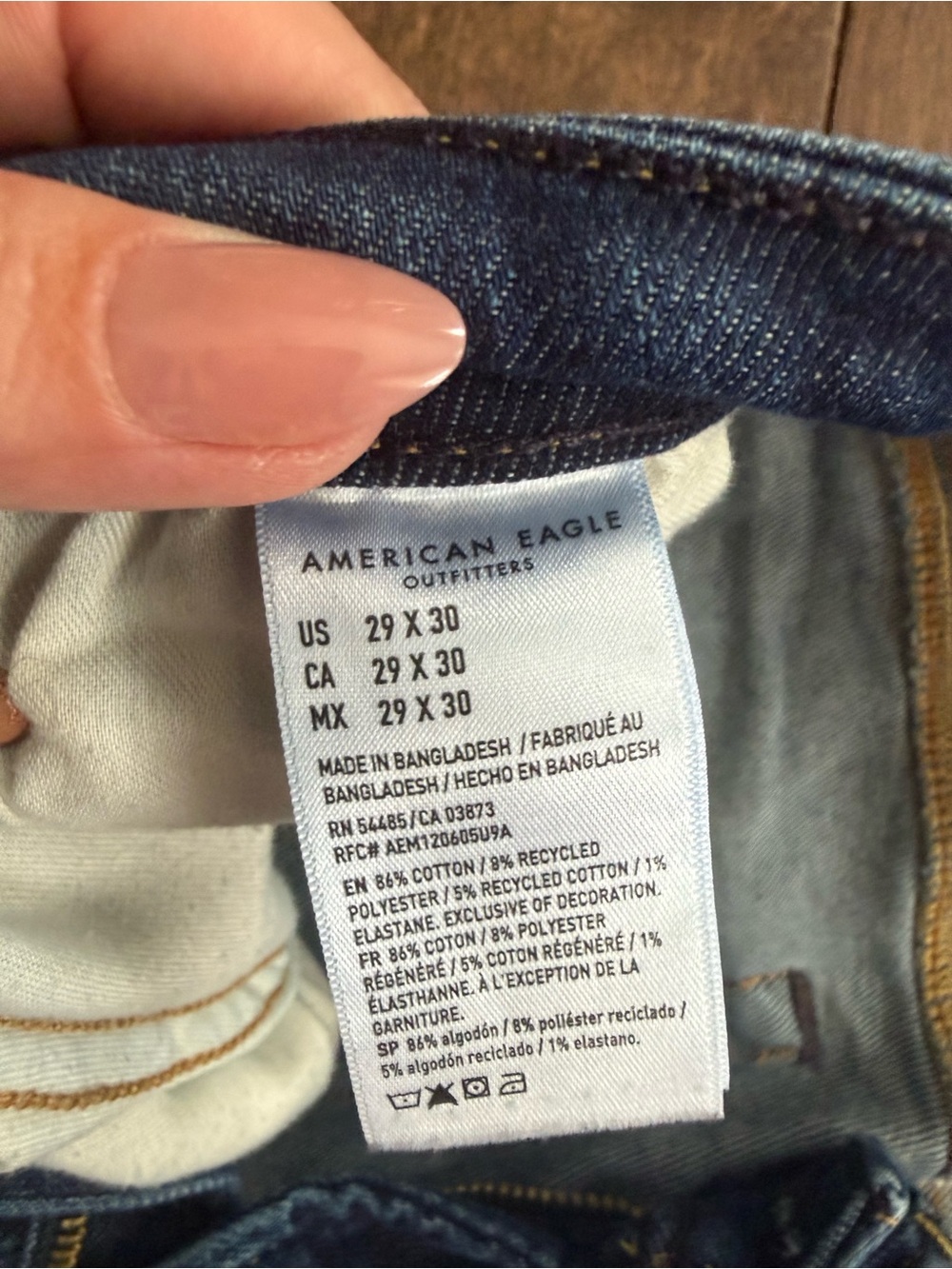 American Eagle Classic Blue Denim Jeans - Picture 3 of 3